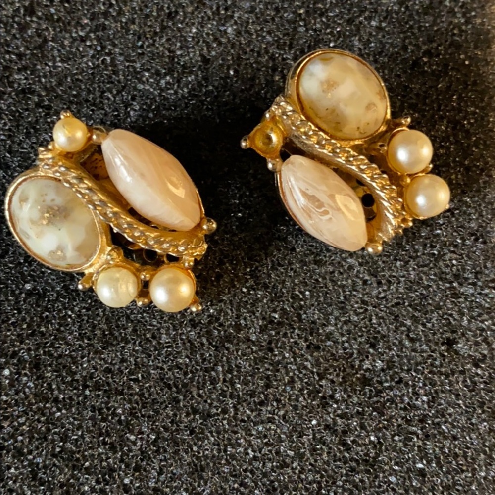🌷🌷Vintage Earrings🌷🌷